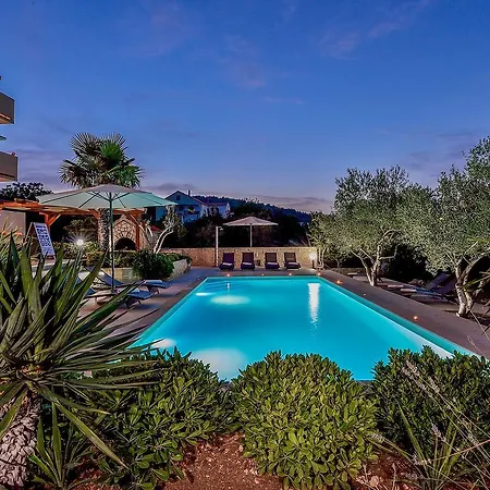 Apartament Ana.7 *