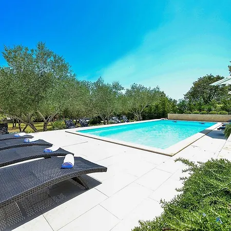 Apartment Ana.7 *